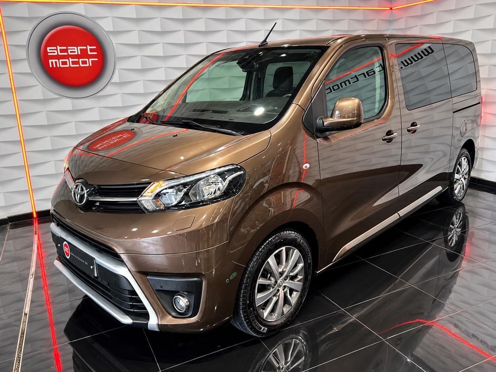 Foto 2 TOYOTA PROACE VERSO 2.0 d 150CV
