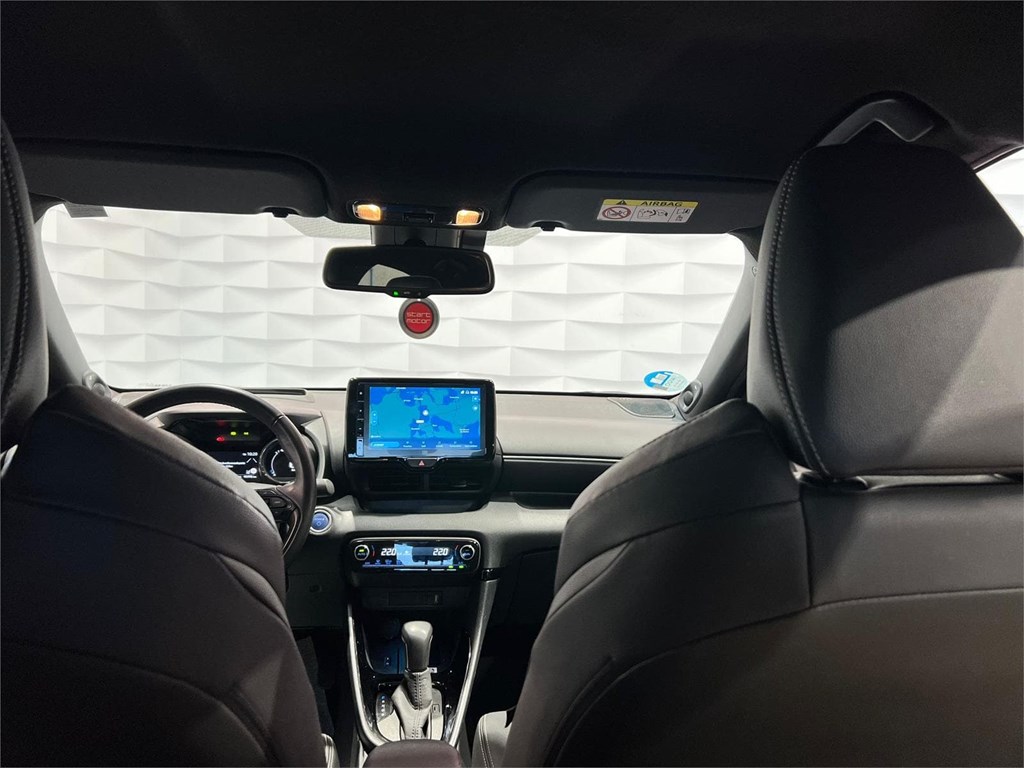 Foto 10 TOYOTA YARIS E-CVT HIBRID 1.5 120H STYLE