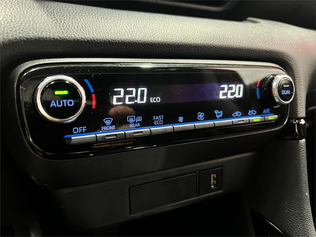 Foto 13 TOYOTA YARIS E-CVT HIBRID 1.5 120H STYLE