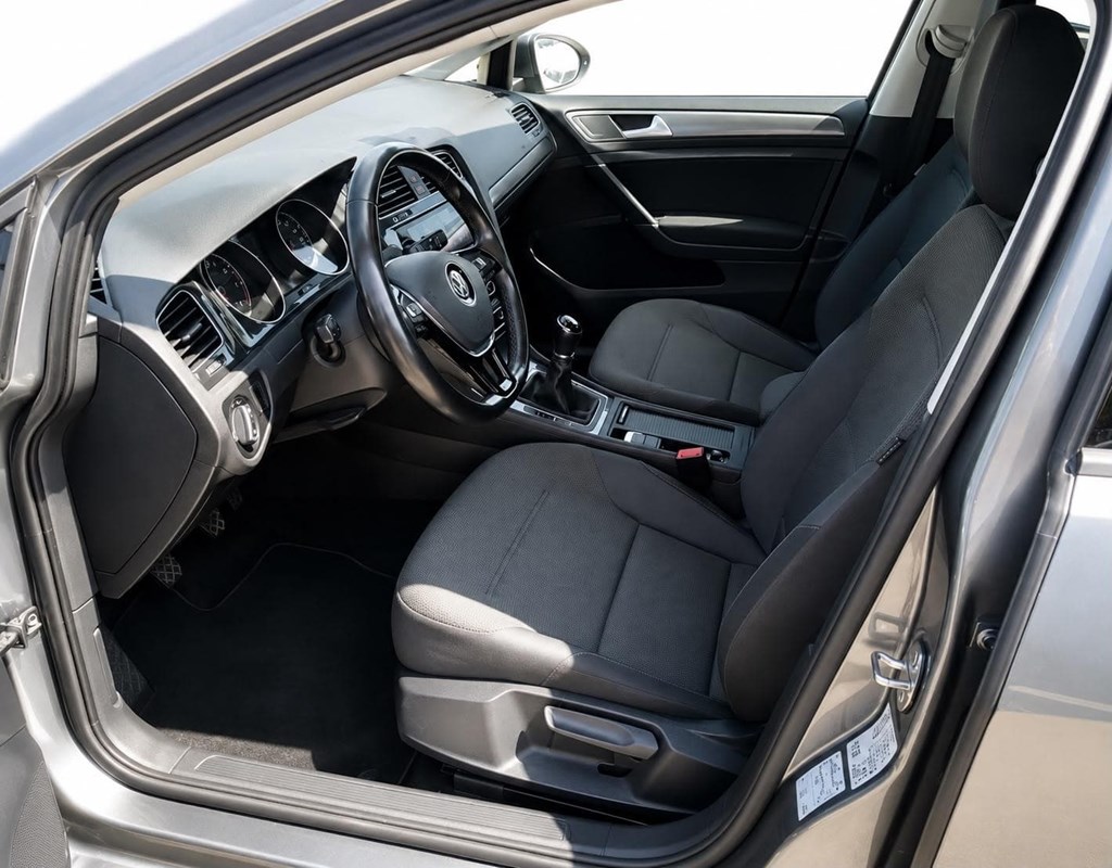 Foto 5 VOLKSWAGEN GOLF ADVANCED 1.0 TSI 115CV