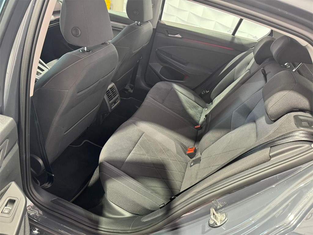 Foto 16 VOLKSWAGEN GOLF FIRST EDITION SPORT 1.5eTSI 150CV