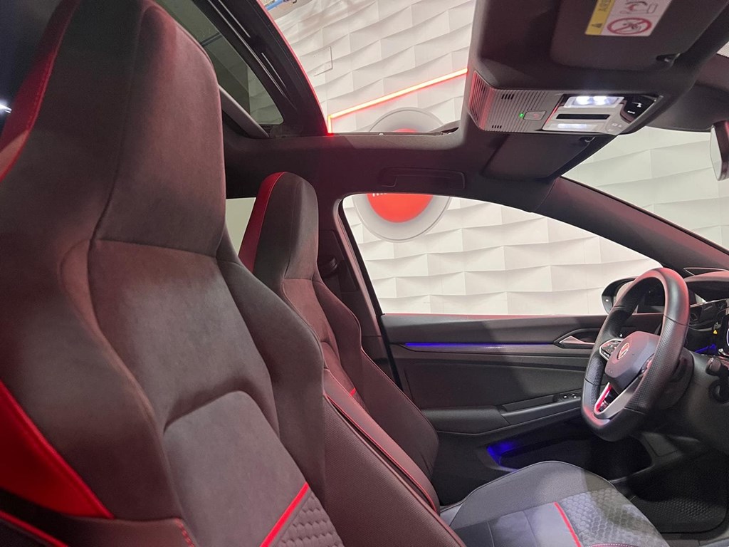 Foto 11 VOLKSWAGEN GOLF GTI CLUBSPORT 2.0 TSI 300CV
