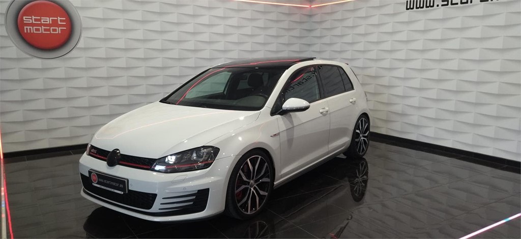 Foto 1 VOLKSWAGEN Golf GTI Performance 2.0 TSI 230CV DSG 