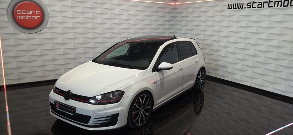 Foto 3 VOLKSWAGEN Golf GTI Performance 2.0 TSI 230CV DSG 