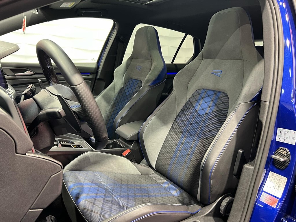 Foto 16 VOLKSWAGEN GOLF R 2.0 TSI DSG 320CV