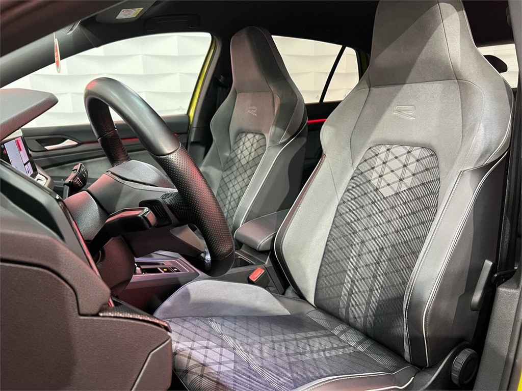 Foto 14 VOLKSWAGEN GOLF R-LINE 2.0 TDI 150CV DSG