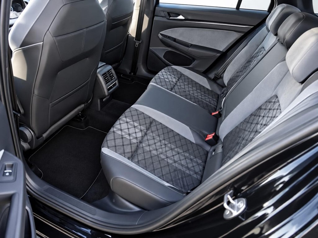 Foto 6 VOLKSWAGEN GOLF  R-LINE VARIANT 2.0 TDI DSG