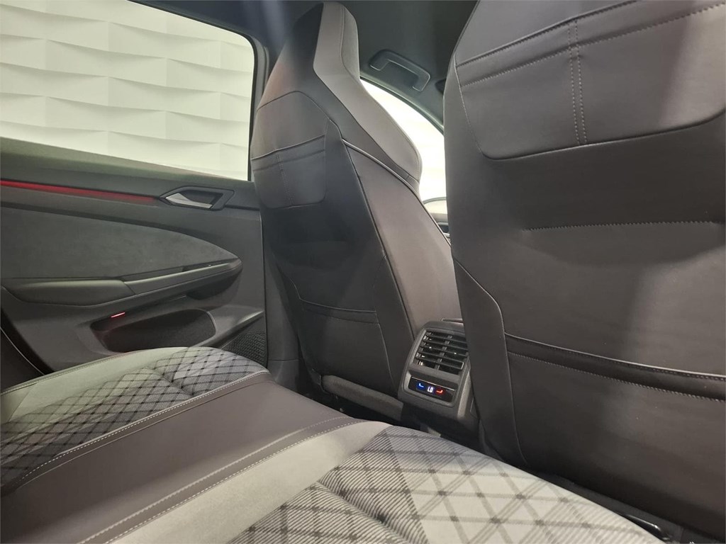 Foto 14 VOLKSWAGEN GOLF VARIANT R-LINE 2.0 TDI 150CV