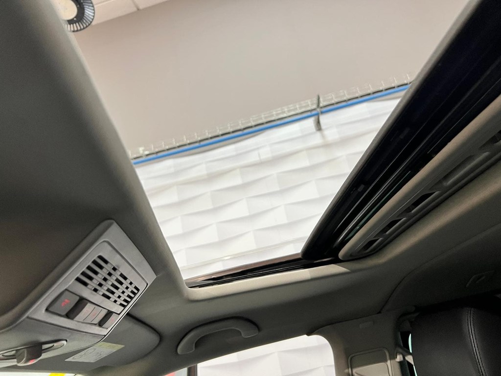 Foto 11 VOLKSWAGEN MULTIVAN PREMIUM CORTO 2.0 TDI 150CV DSG