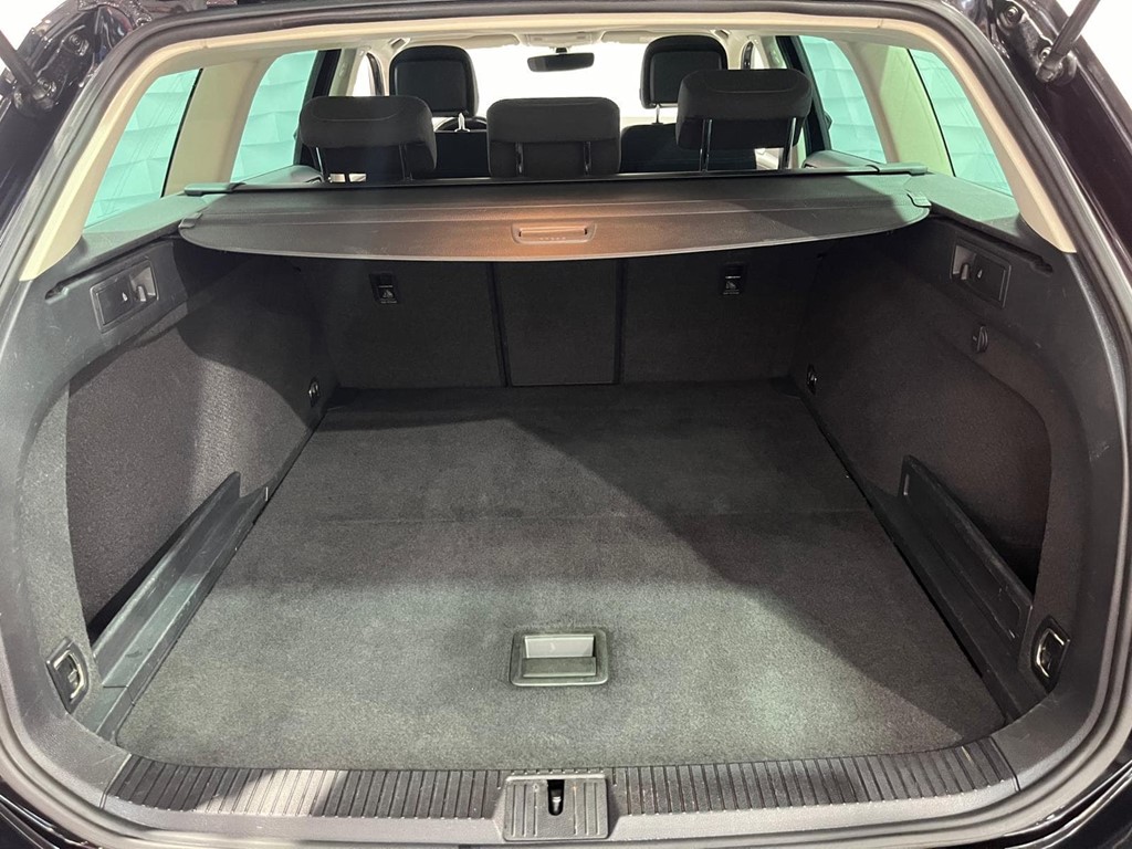Foto 15 VOLKSWAGEN PASSAT VARIANT ADVANCE  2.0 TDI  (150CV) 