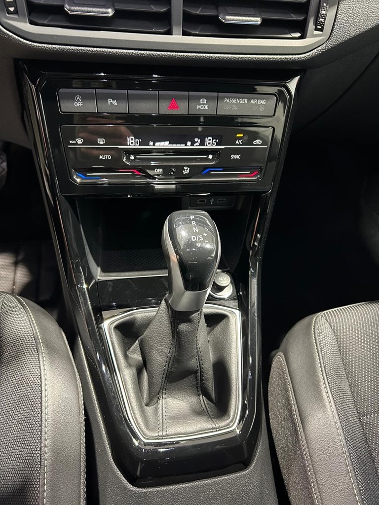 Foto 15 VOLKSWAGEN T-CROSS 1.5 TSI 150CV SPORT DSG7 