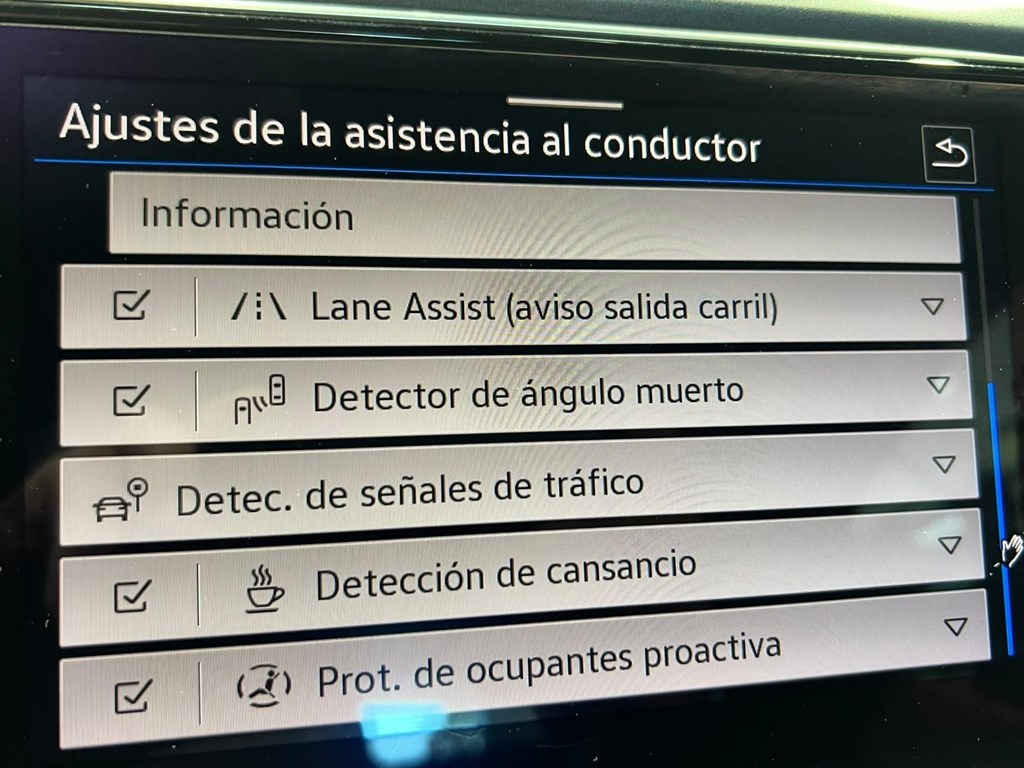 Foto 19 VOLKSWAGEN T-ROC CABRIO 1.5 TSI R-LINE
