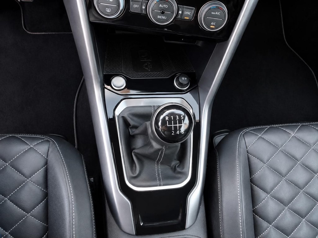 Foto 9 VOLKSWAGEN T-ROC CABRIO 1.5 TSI R-LINE