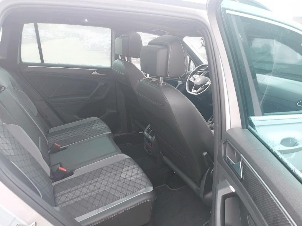 Foto 4 VOLKSWAGEN TIGUAN R-LINE 2.0 TDI 150CV DSG