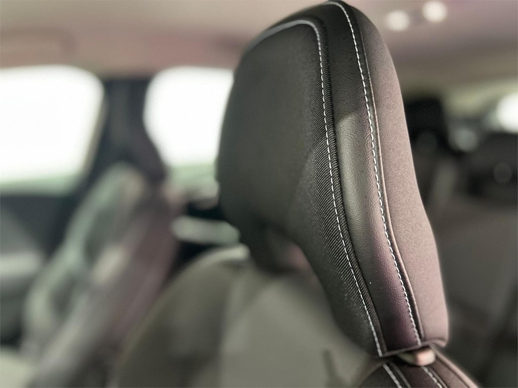 Foto 13 VOLVO V40 D2 2.0 120CV