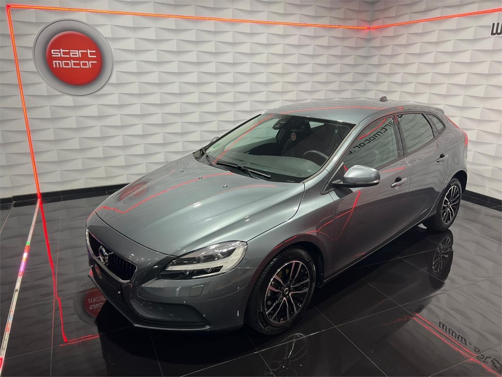 Foto 2 VOLVO V40 D2 2.0 120CV