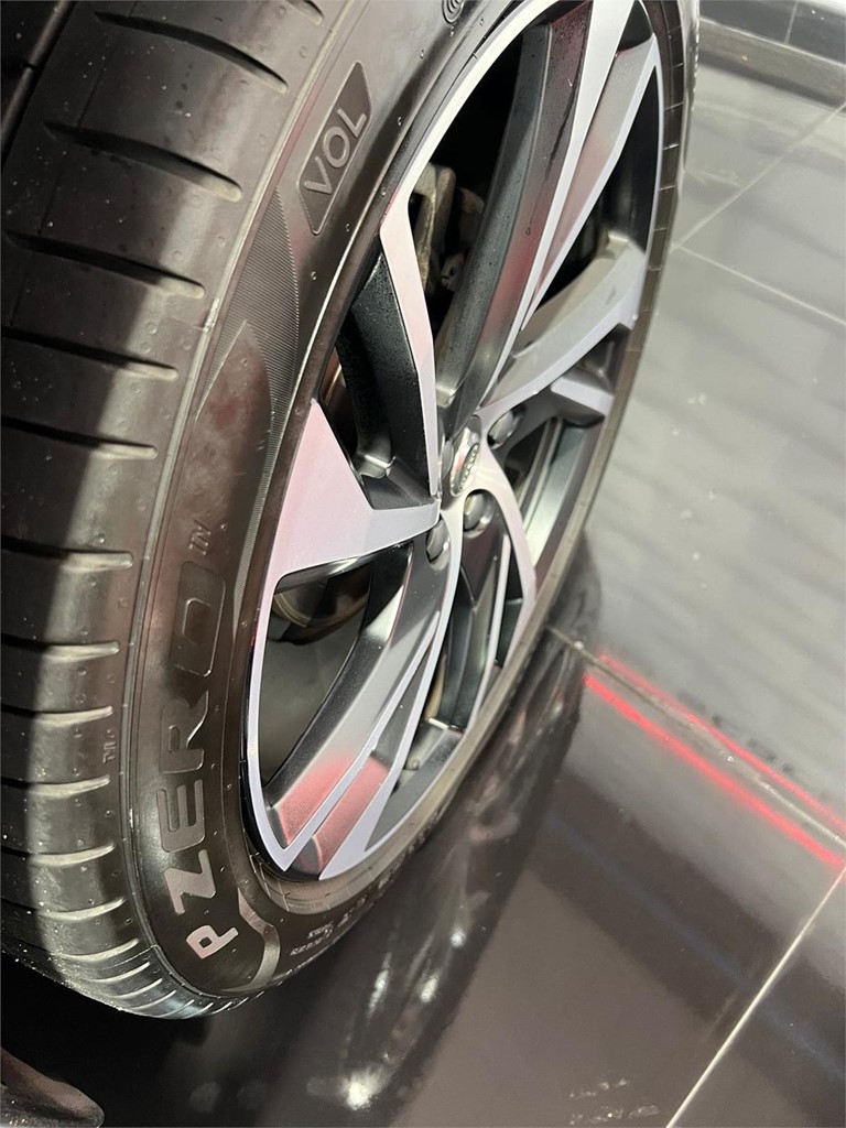 Foto 11 VOLVO XC 40 D3 RDESIGN 2.0 150