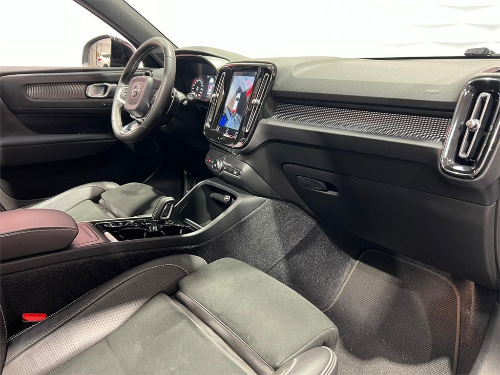 Foto 15 VOLVO XC 40 D3 RDESIGN 2.0 150