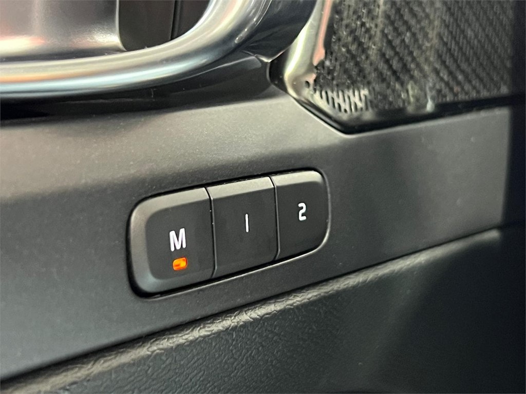 Foto 23 VOLVO XC 40 D3 RDESIGN 2.0 150