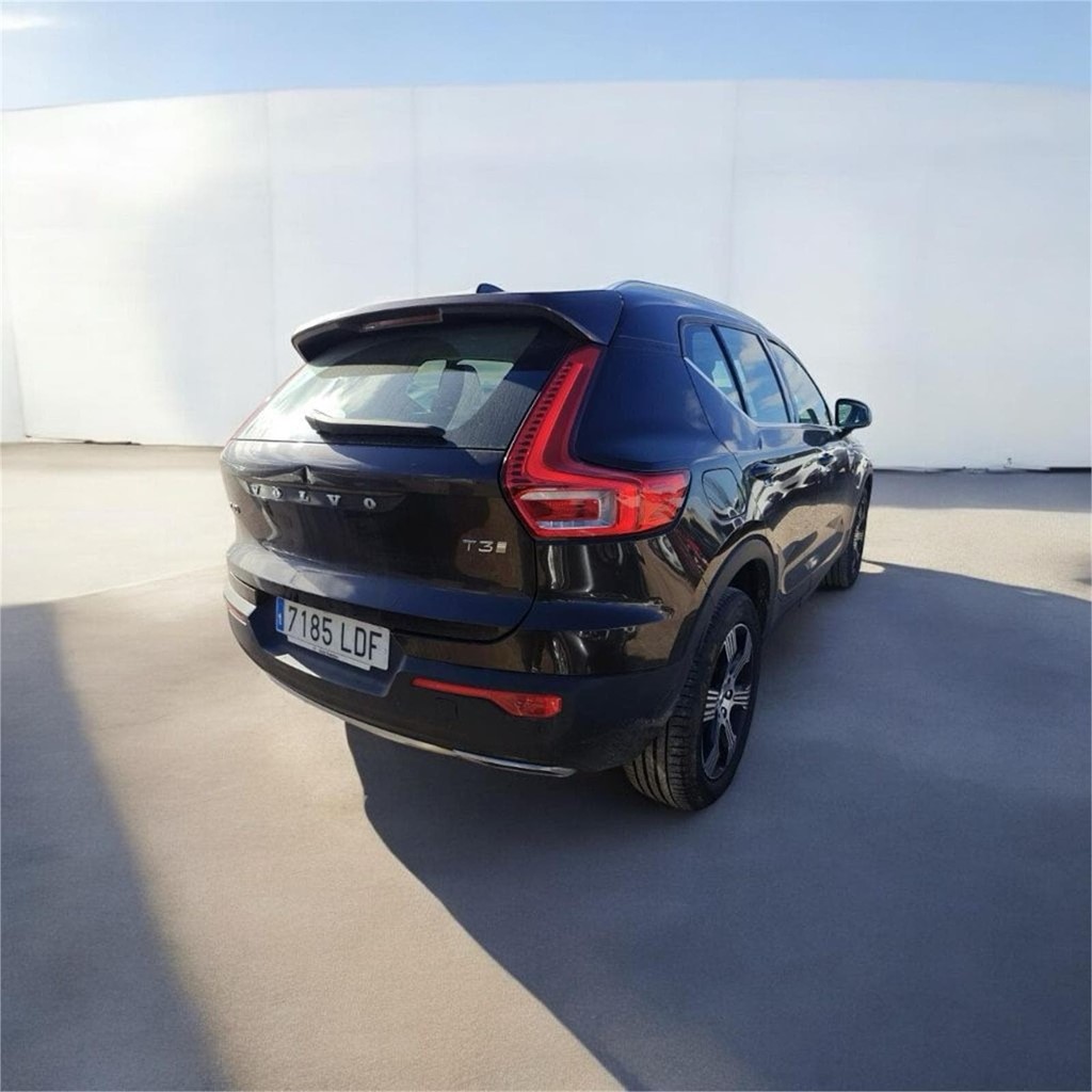Foto 2 VOLVO XC40 INSCRIPTION 2WD 1.5 T3 165CV AT8