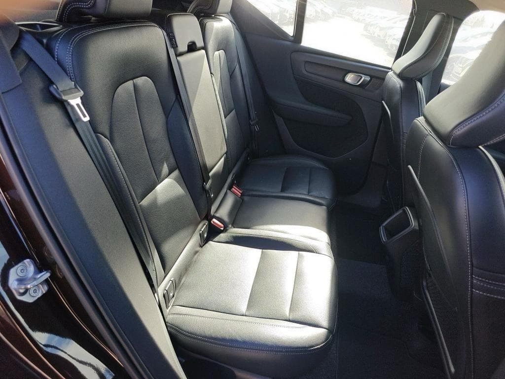Foto 4 VOLVO XC40 INSCRIPTION 2WD 1.5 T3 165CV AT8