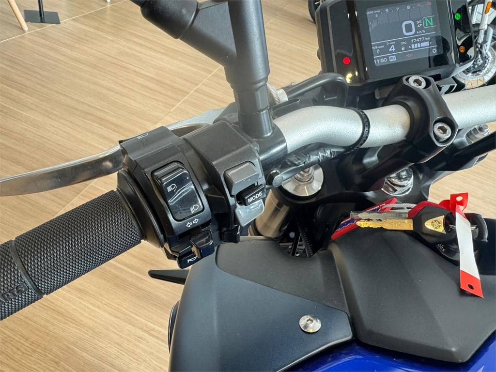 Foto 7 YAHA MT-09 35KW LIMITADA
