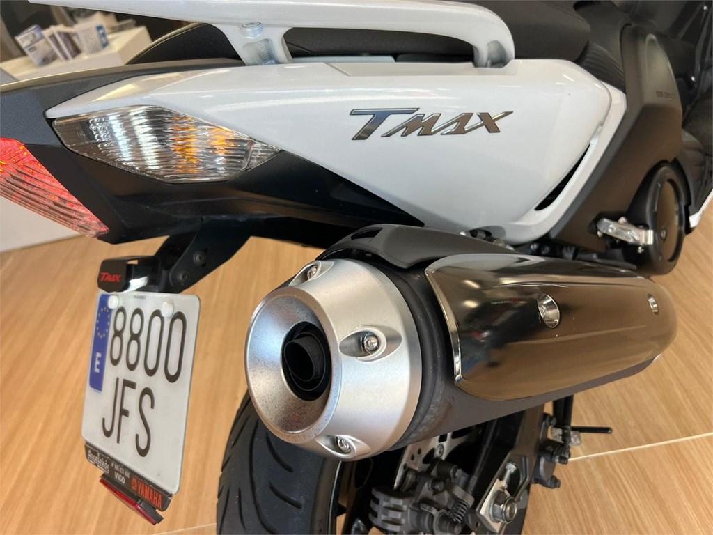 Foto 4 YAMAHA T-MAX 530
