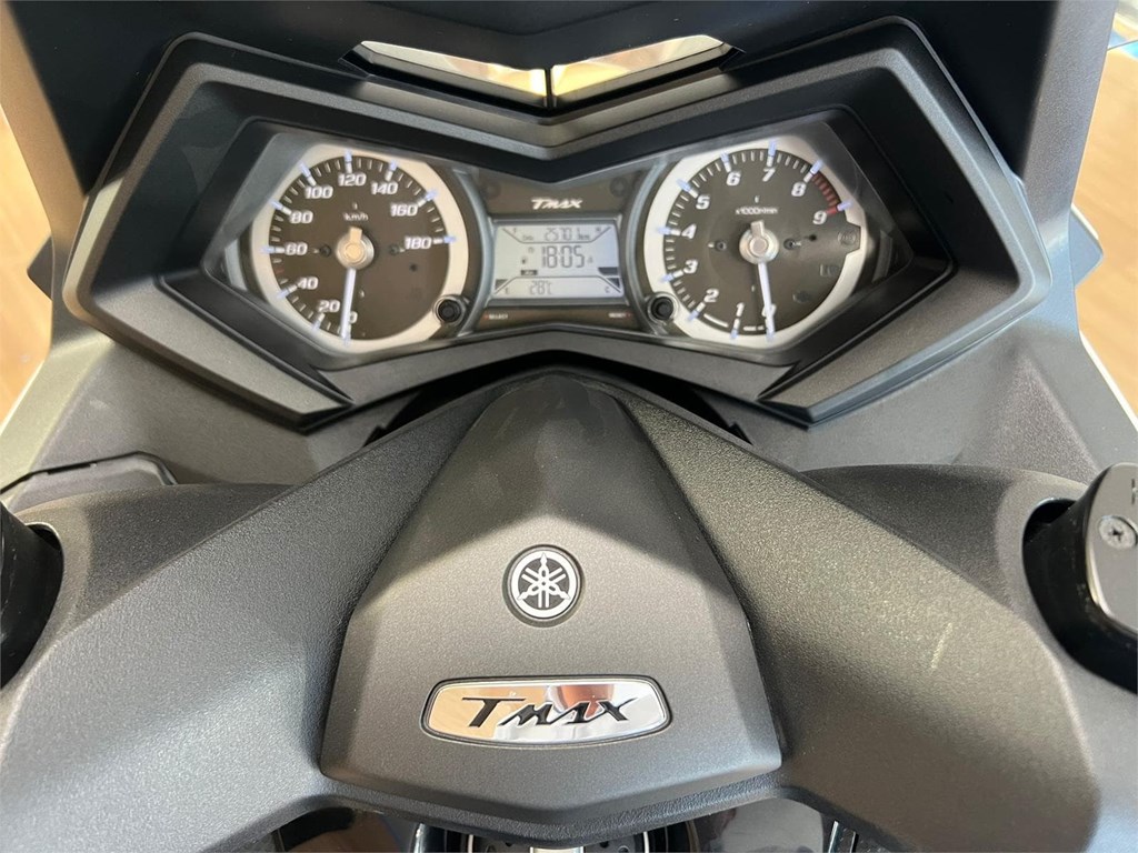 Foto 5 YAMAHA T-MAX 530