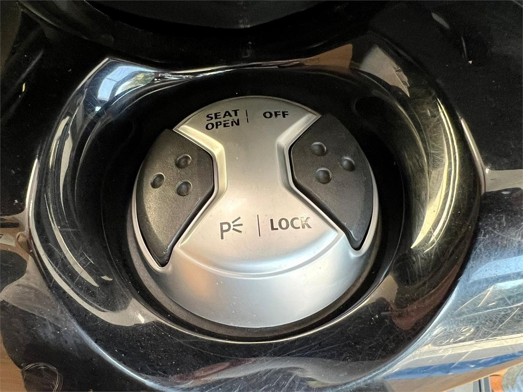 Foto 7 YAMAHA T-MAX 530