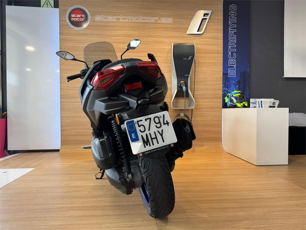 Foto 9 YAMAHA X-MAX 300